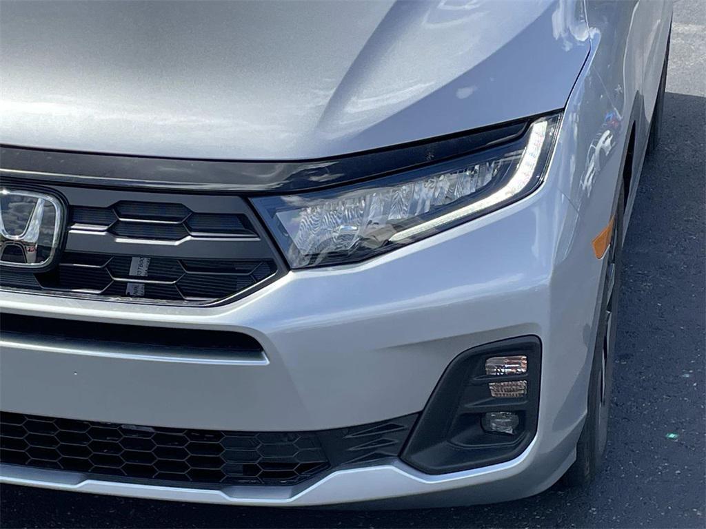 new 2026 Honda Odyssey car, priced at $41,592