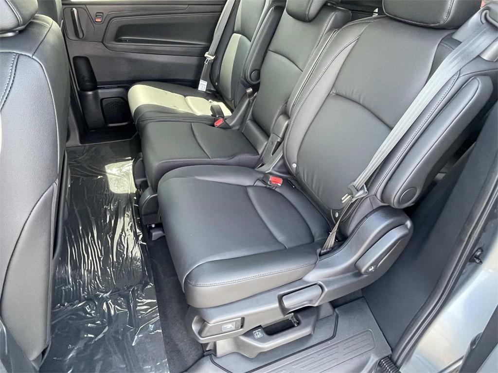 new 2026 Honda Odyssey car, priced at $41,592