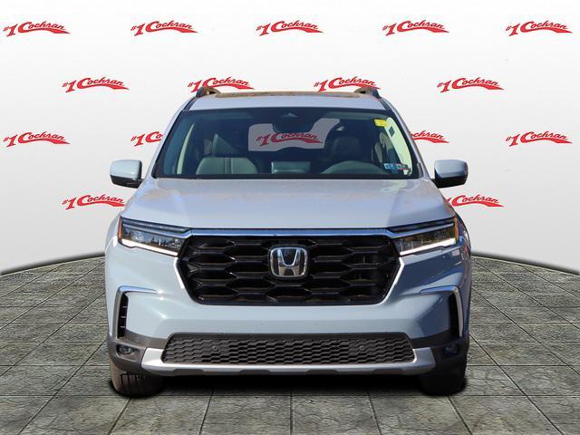 new 2025 Honda Pilot car, priced at $50,423