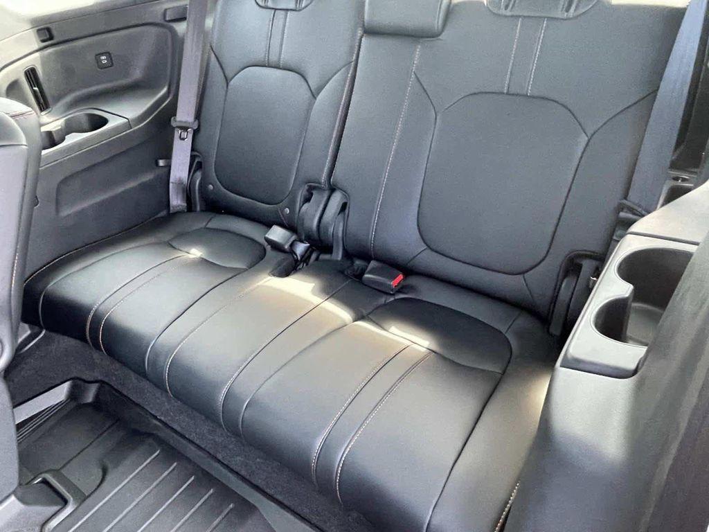 new 2025 Honda Pilot car, priced at $48,214