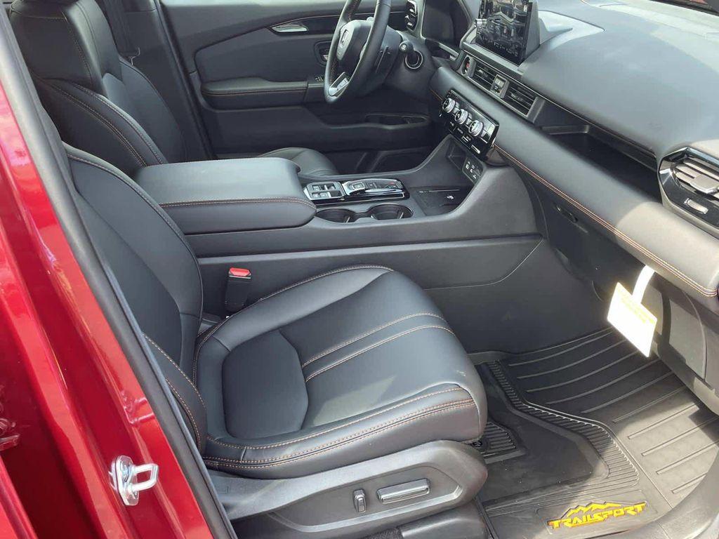 new 2025 Honda Pilot car, priced at $48,214