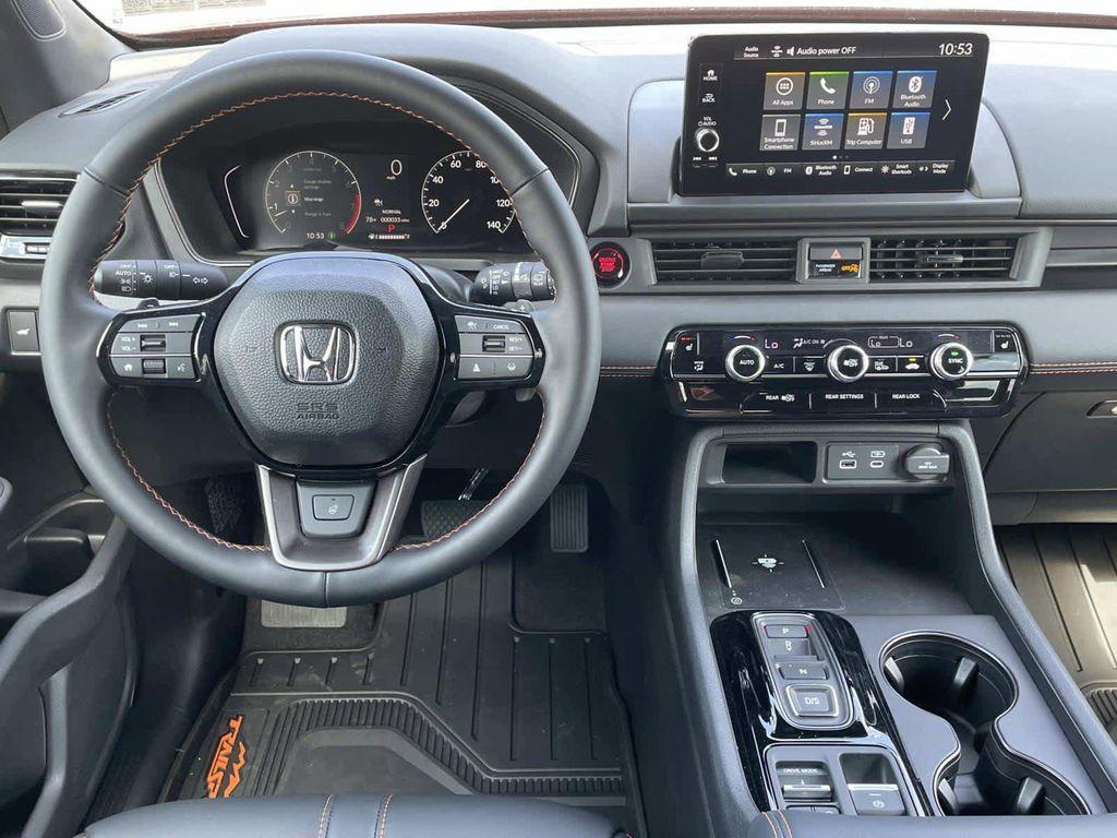 new 2025 Honda Pilot car, priced at $48,214