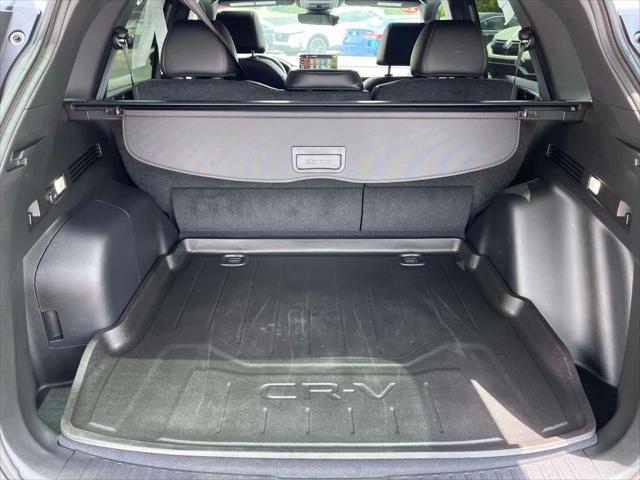 used 2025 Honda CR-V Hybrid car, priced at $37,250