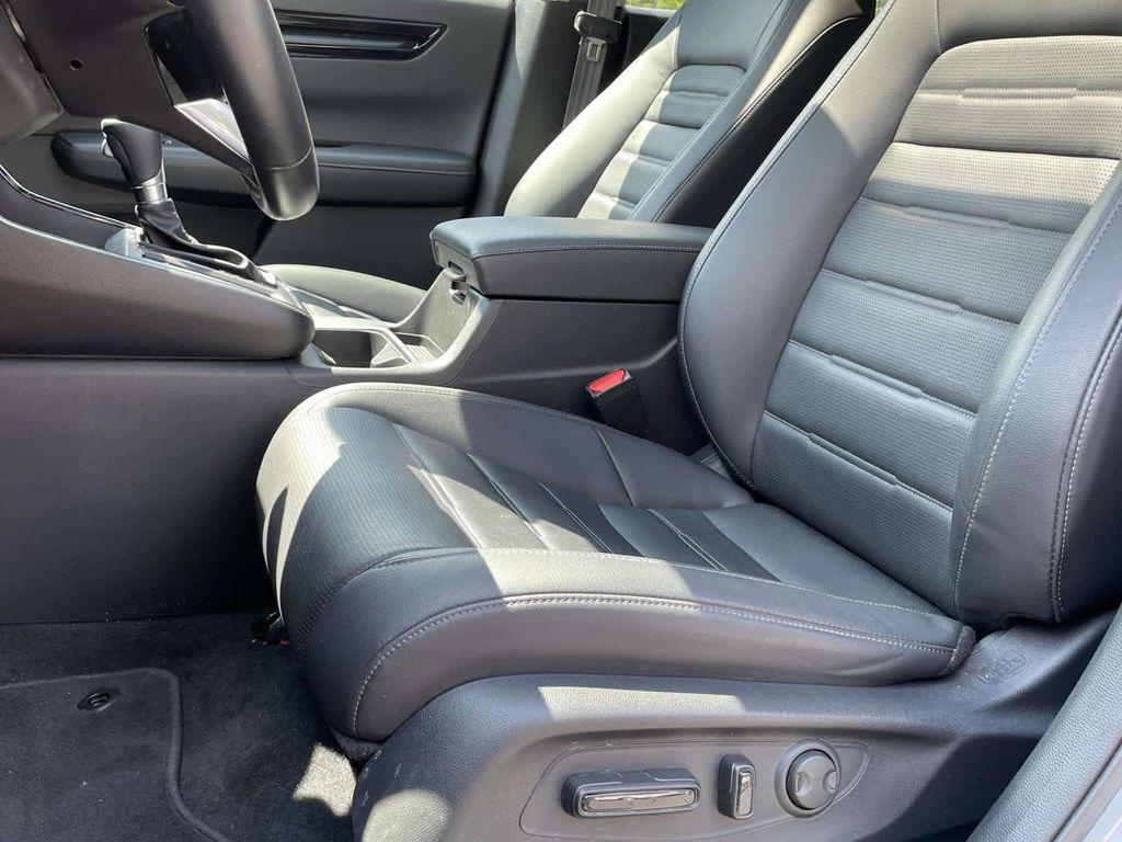 used 2024 Honda CR-V car, priced at $30,256