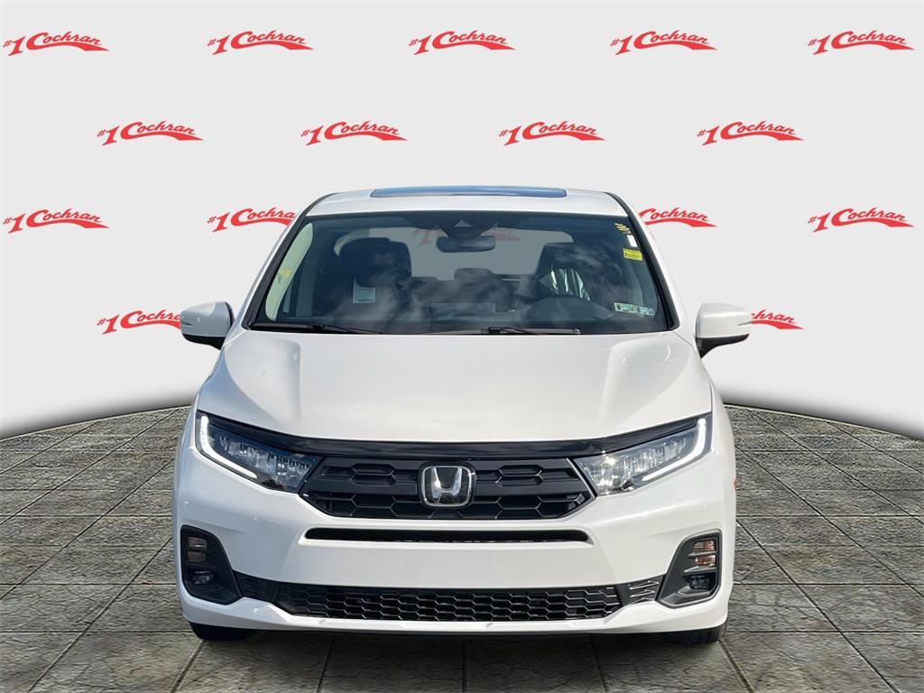 new 2026 Honda Odyssey car, priced at $42,018