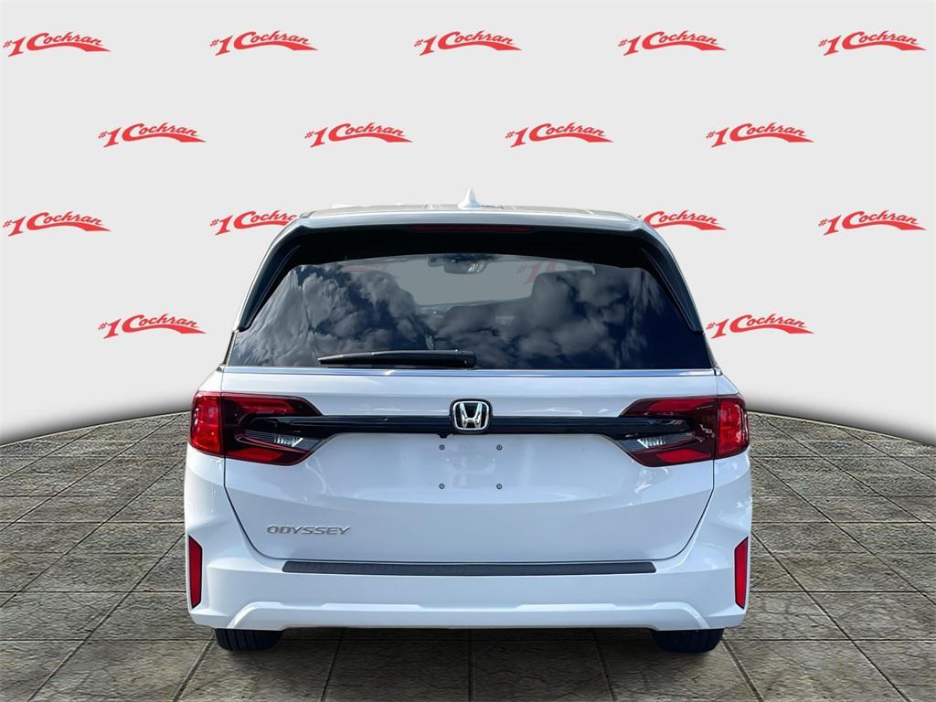 new 2026 Honda Odyssey car, priced at $42,018