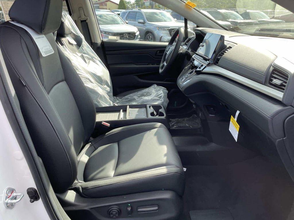 new 2026 Honda Odyssey car, priced at $42,019