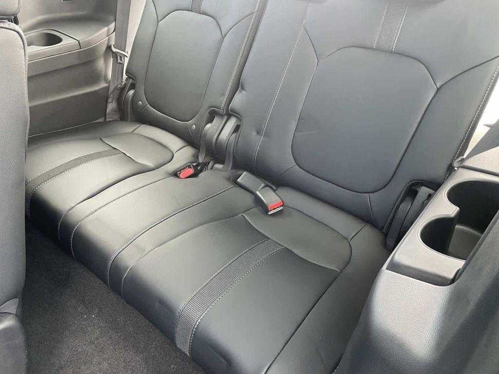 new 2025 Honda Pilot car, priced at $48,530