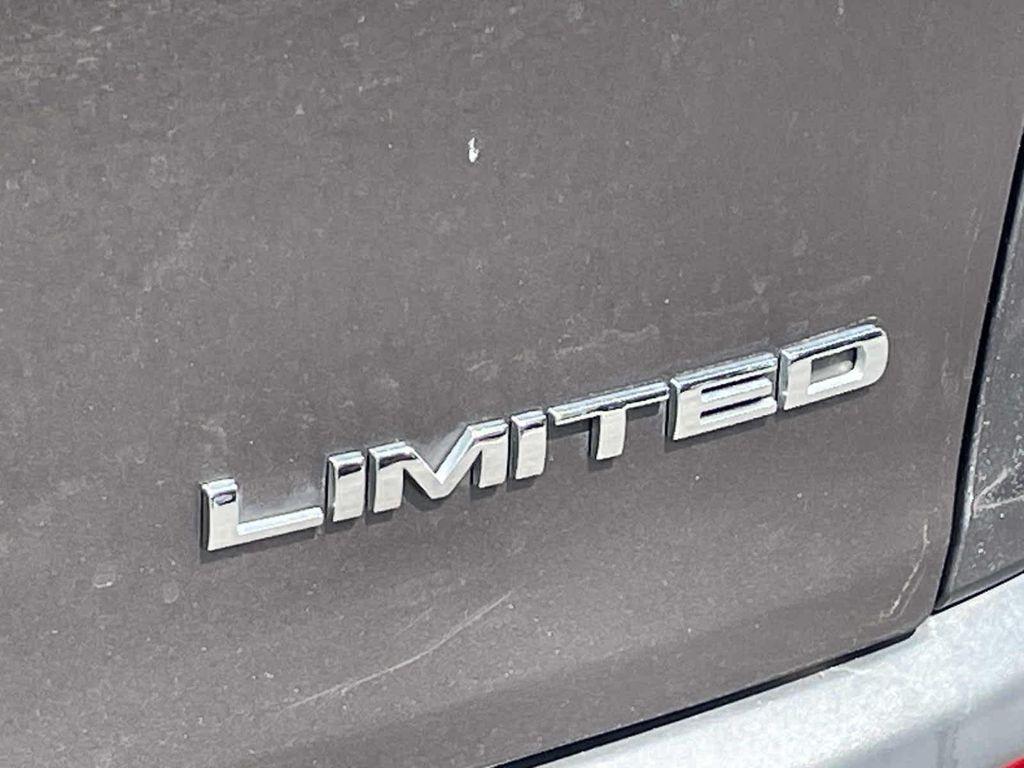 used 2017 Jeep Cherokee car, priced at $13,985