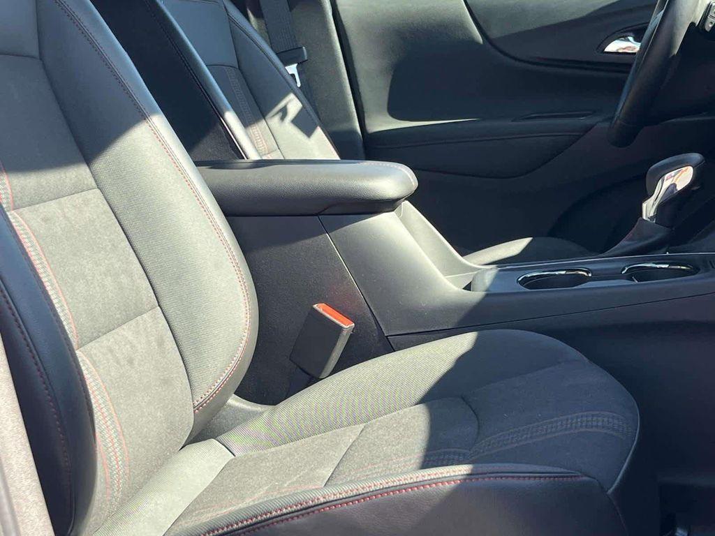 used 2022 Chevrolet Equinox car, priced at $21,998