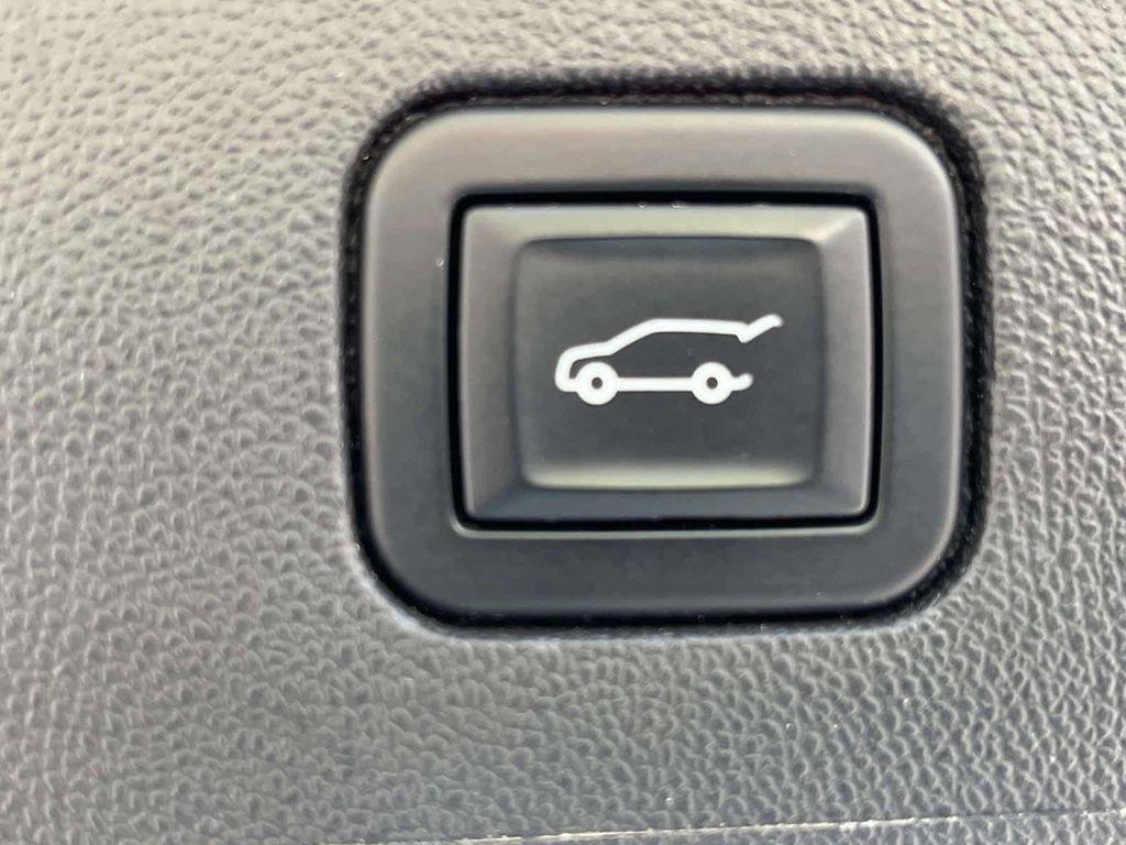 used 2022 Chevrolet Equinox car, priced at $21,998