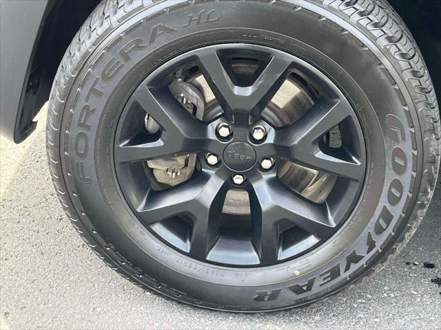 used 2015 Jeep Cherokee car, priced at $14,960
