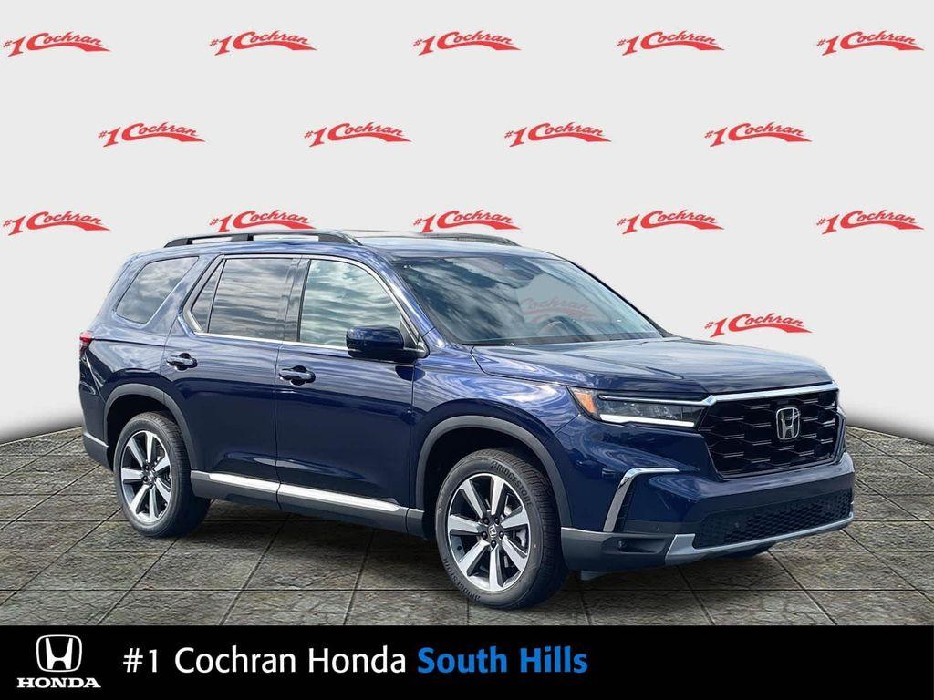 new 2025 Honda Pilot car, priced at $51,050