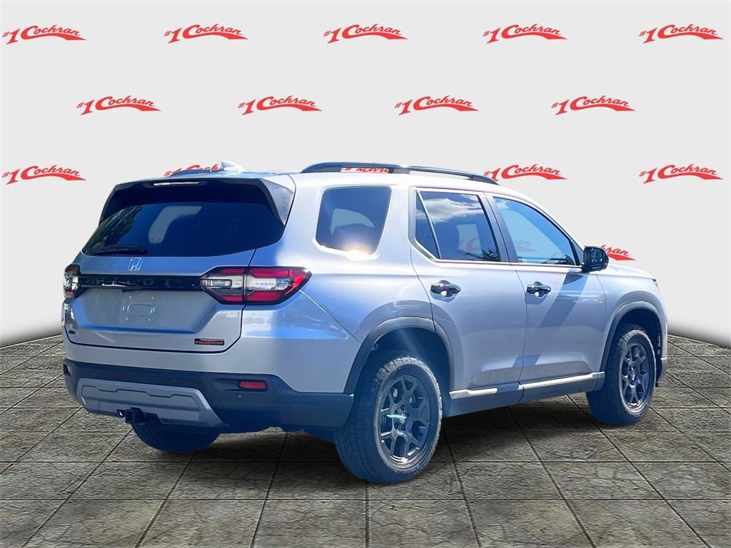 new 2025 Honda Pilot car, priced at $47,787