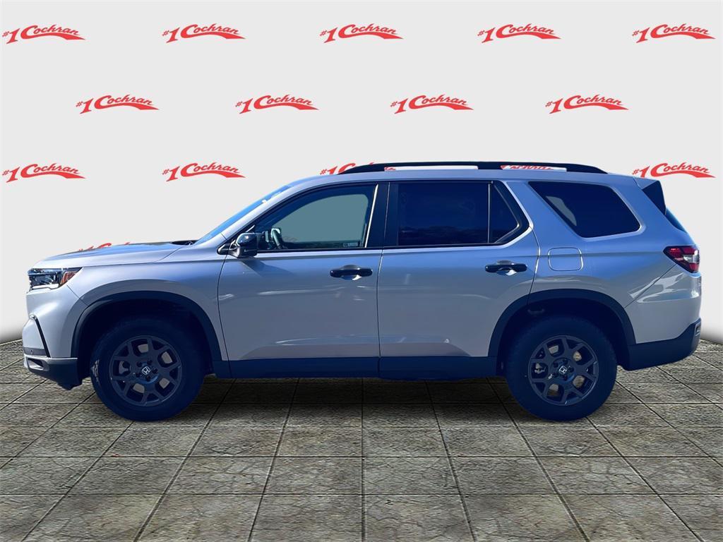 new 2025 Honda Pilot car, priced at $47,787