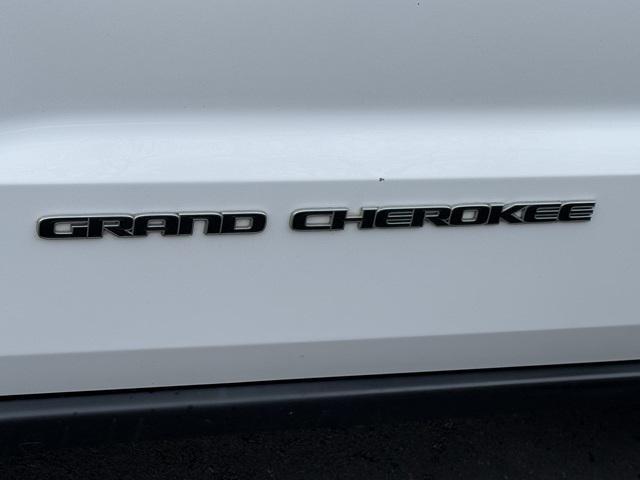 used 2018 Jeep Grand Cherokee car, priced at $17,327