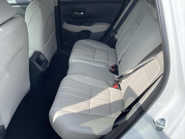 new 2025 Honda HR-V car, priced at $32,850