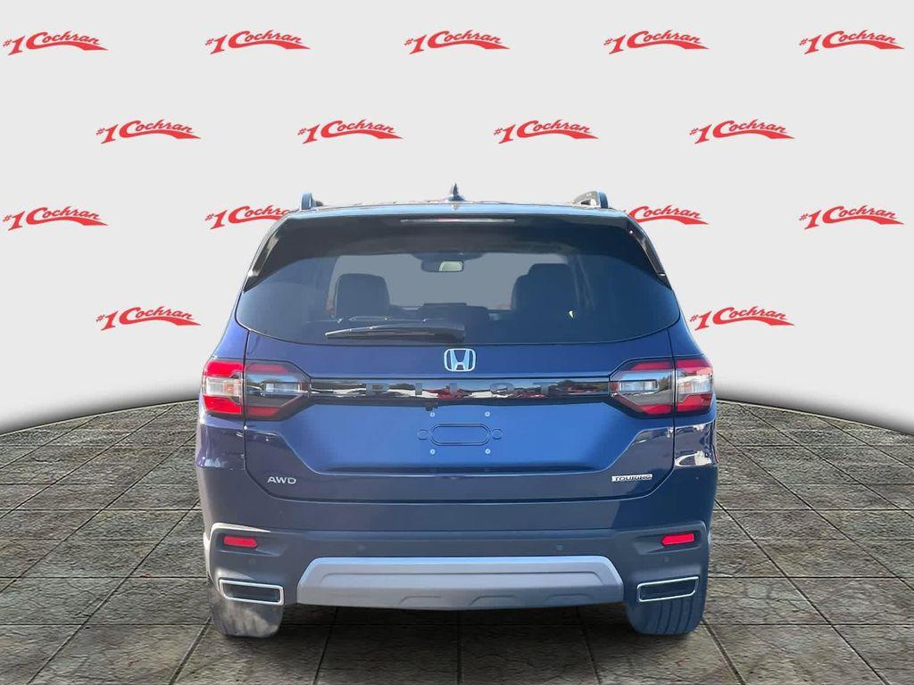 new 2025 Honda Pilot car, priced at $47,976