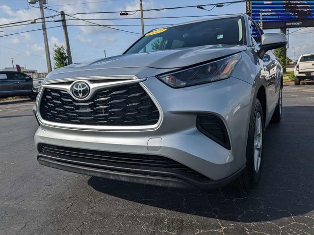 used 2023 Toyota Highlander car, priced at $35,997