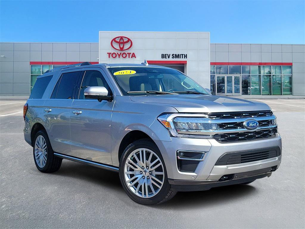 used 2024 Ford Expedition car, priced at $60,954