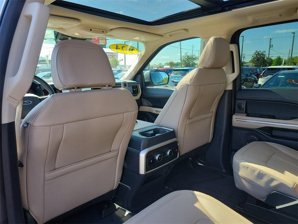 used 2024 Ford Expedition car, priced at $60,954