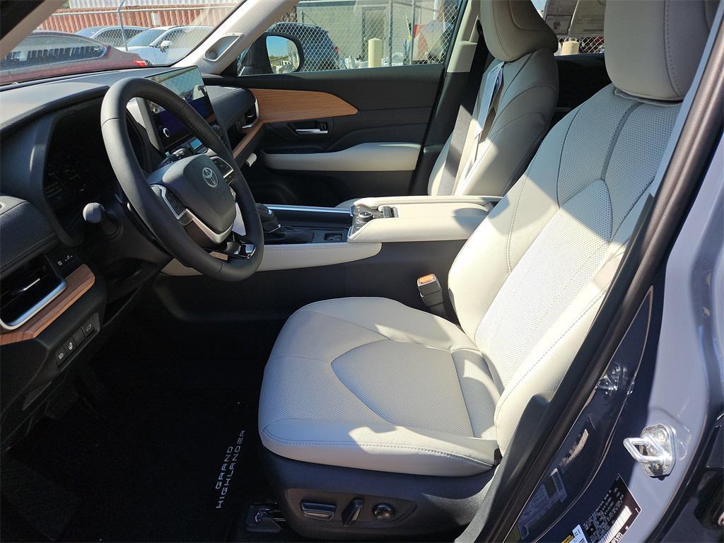 new 2026 Toyota Grand Highlander car, priced at $59,418