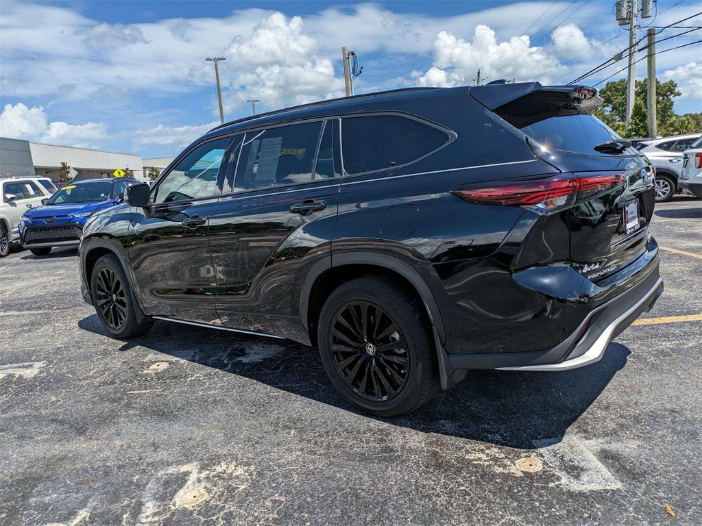 used 2024 Toyota Highlander car, priced at $47,843
