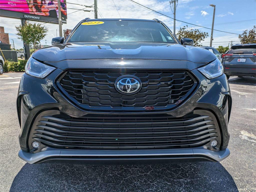 used 2024 Toyota Highlander car, priced at $47,843