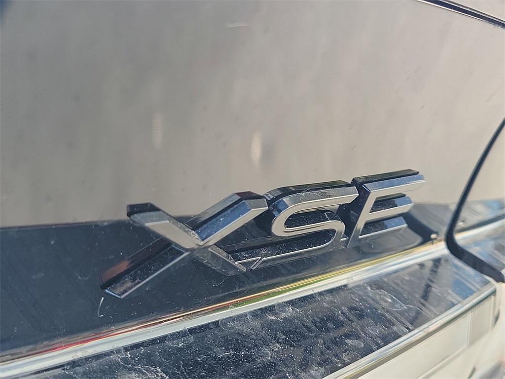 new 2026 Toyota Prius Plug-In Hybrid car, priced at $44,172