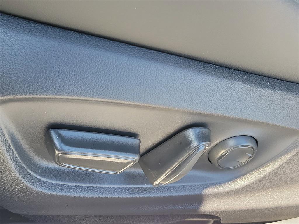 new 2026 Toyota Prius Plug-In Hybrid car, priced at $44,172