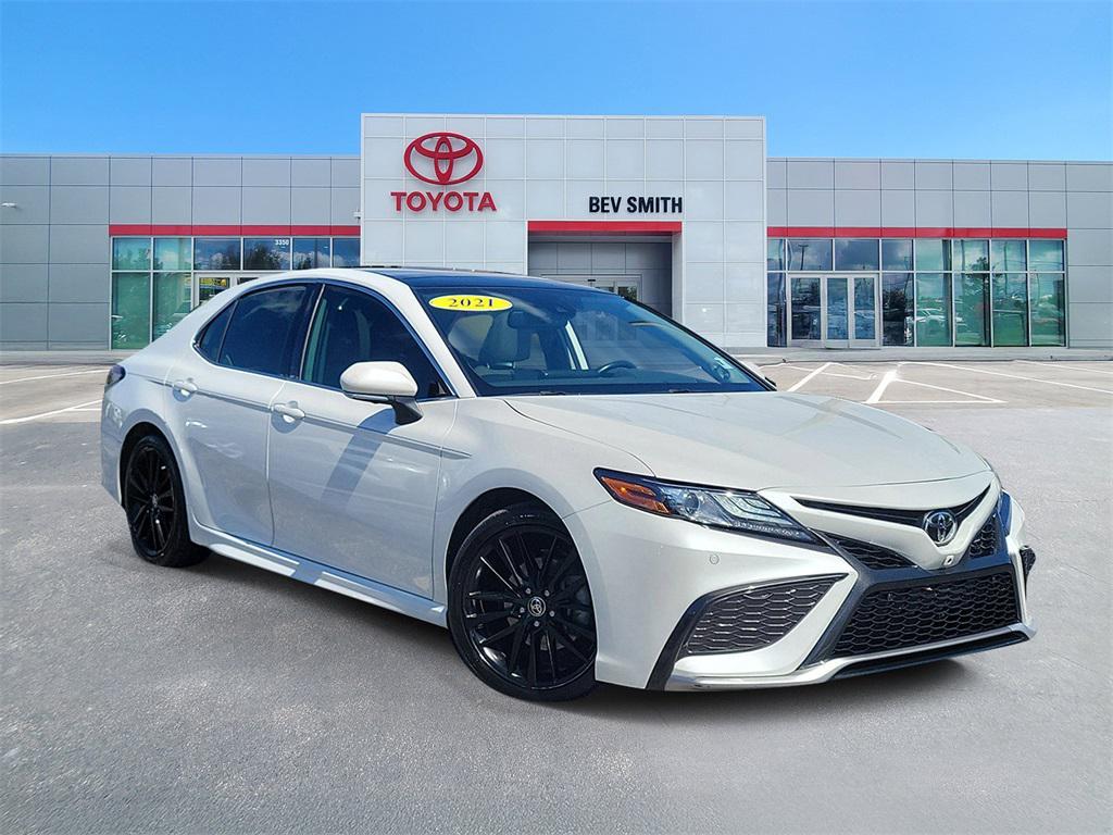 used 2021 Toyota Camry car, priced at $30,999