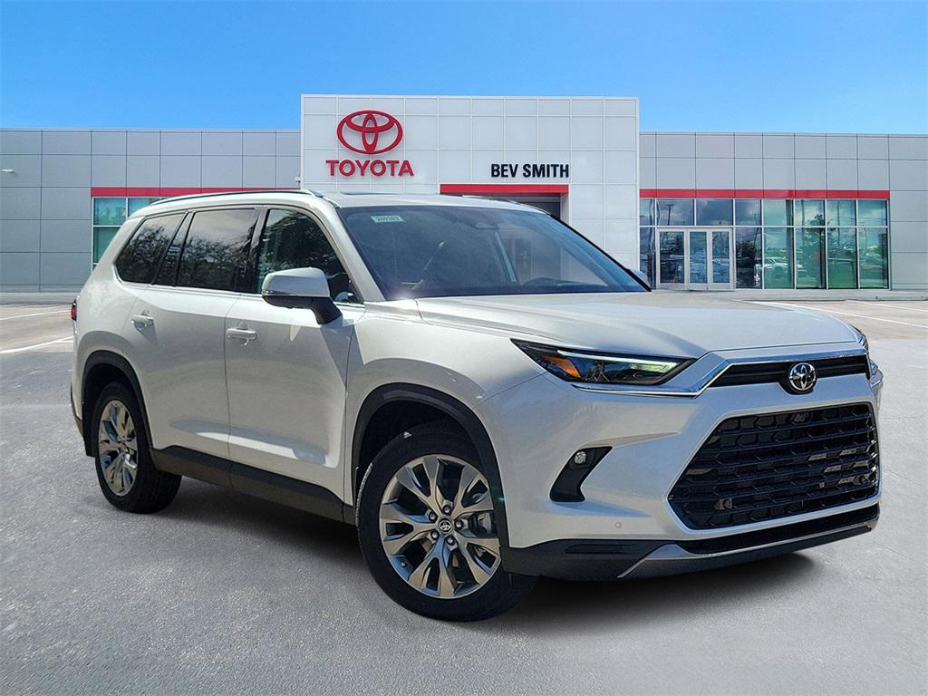 new 2026 Toyota Grand Highlander car, priced at $54,899