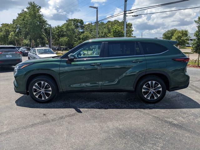 used 2024 Toyota Highlander car, priced at $43,597