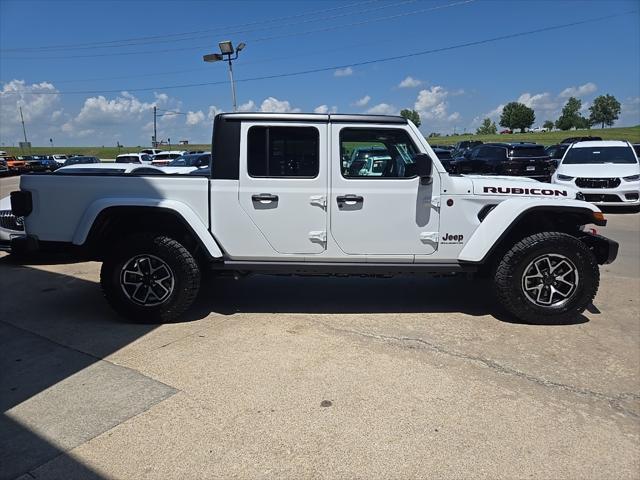 new 2025 Jeep Gladiator car, priced at $49,924