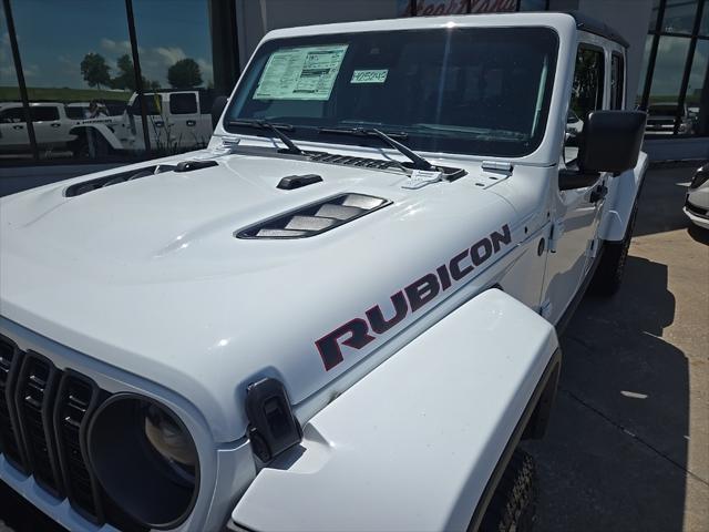 new 2025 Jeep Gladiator car, priced at $49,924
