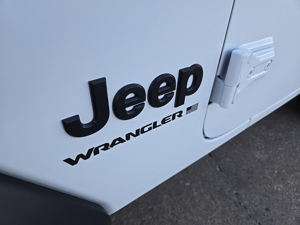 new 2026 Jeep Wrangler car, priced at $39,137