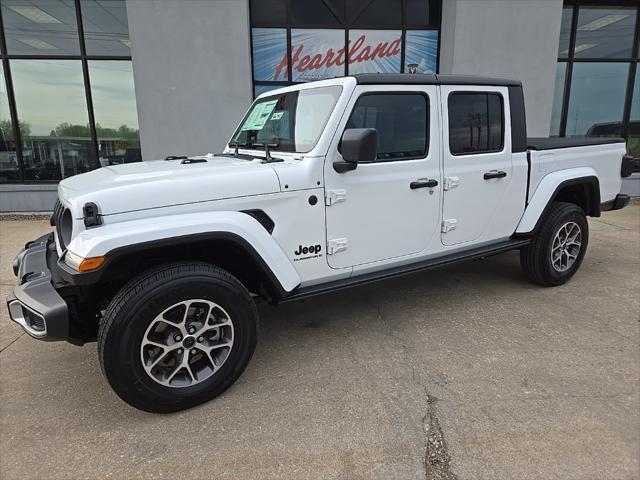 new 2024 Jeep Gladiator car, priced at $47,300