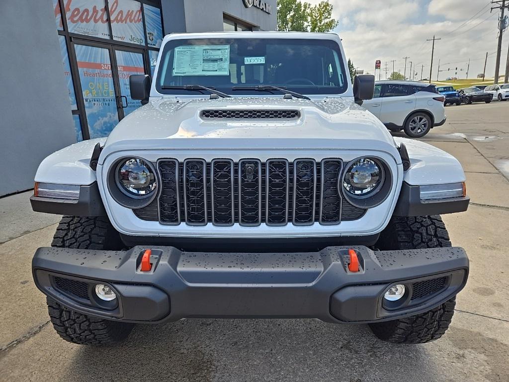 new 2025 Jeep Gladiator car, priced at $49,048