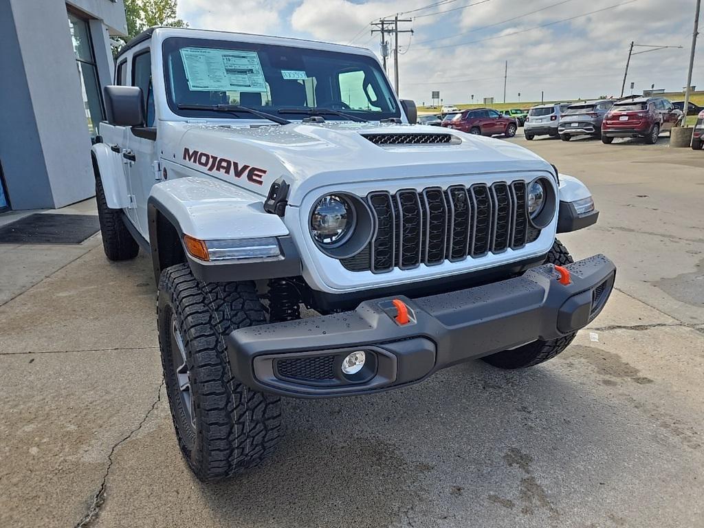 new 2025 Jeep Gladiator car, priced at $49,048