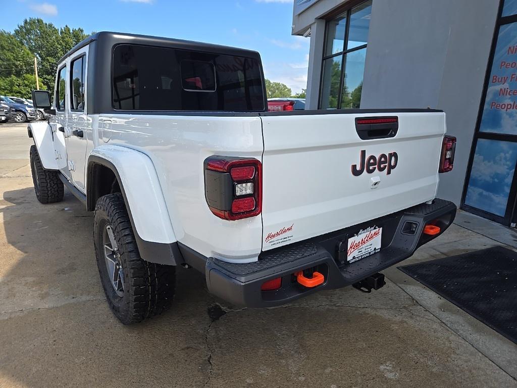 new 2025 Jeep Gladiator car, priced at $49,048