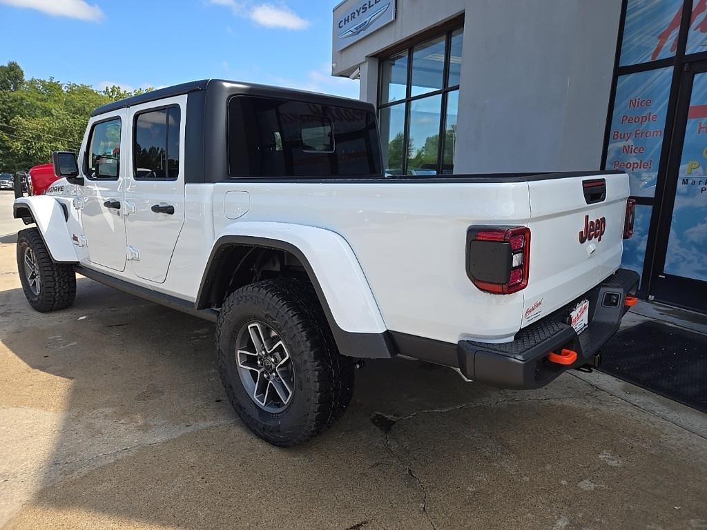 new 2025 Jeep Gladiator car, priced at $49,048