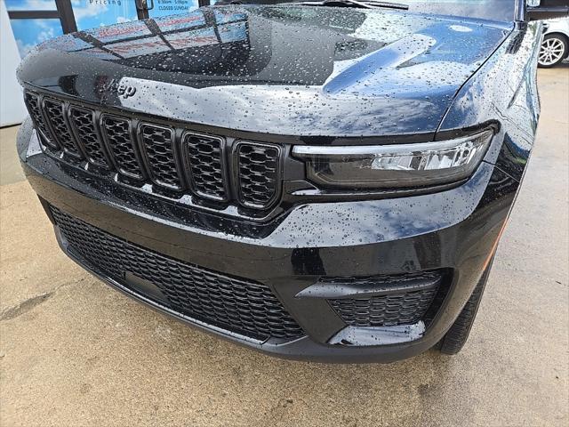 new 2025 Jeep Grand Cherokee car, priced at $43,442