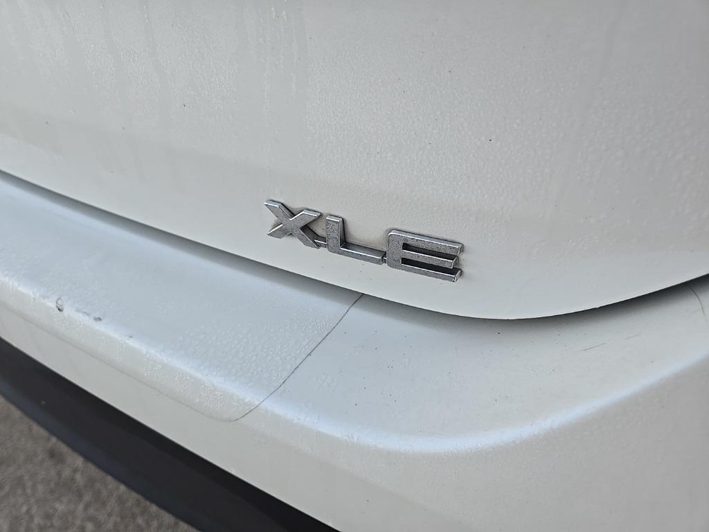 used 2020 Toyota Highlander Hybrid car, priced at $27,988