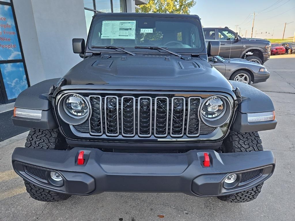 new 2025 Jeep Wrangler car, priced at $54,086