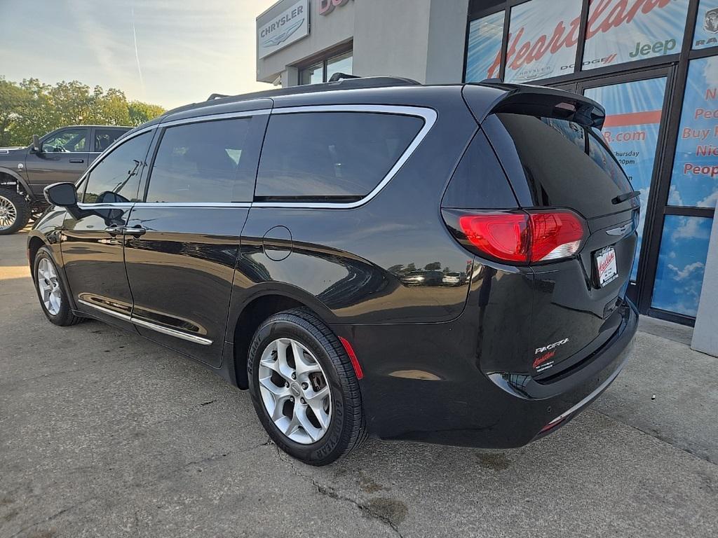 used 2017 Chrysler Pacifica car, priced at $7,988