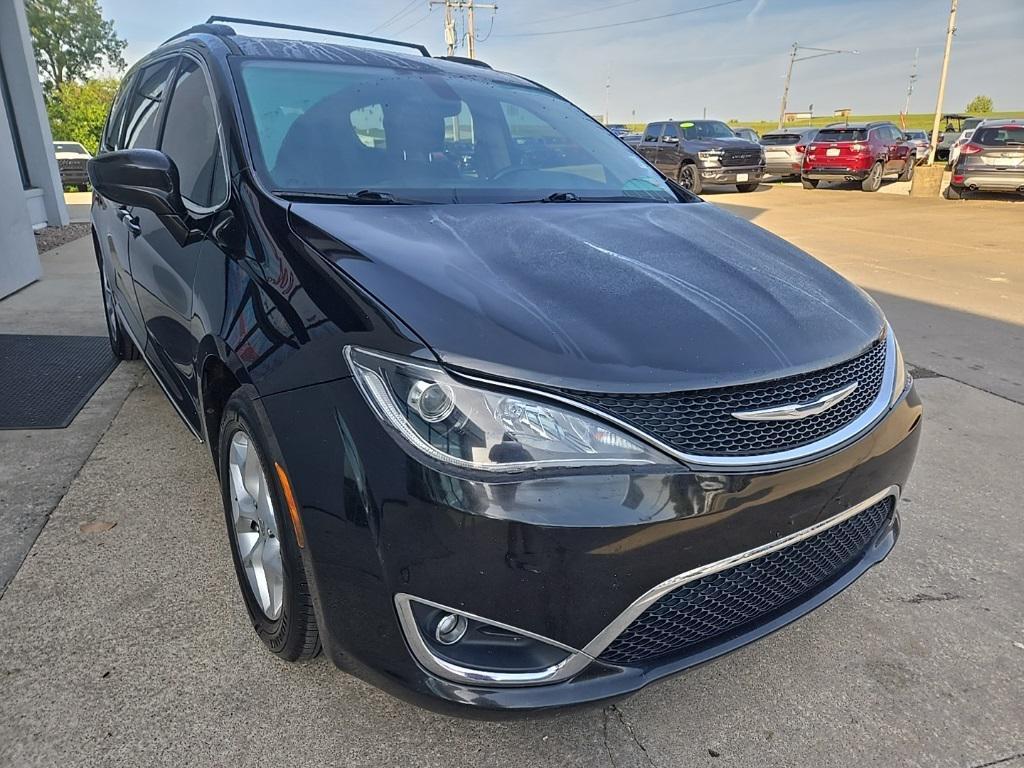 used 2017 Chrysler Pacifica car, priced at $7,988