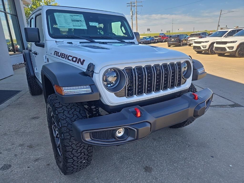 new 2025 Jeep Wrangler car, priced at $55,454