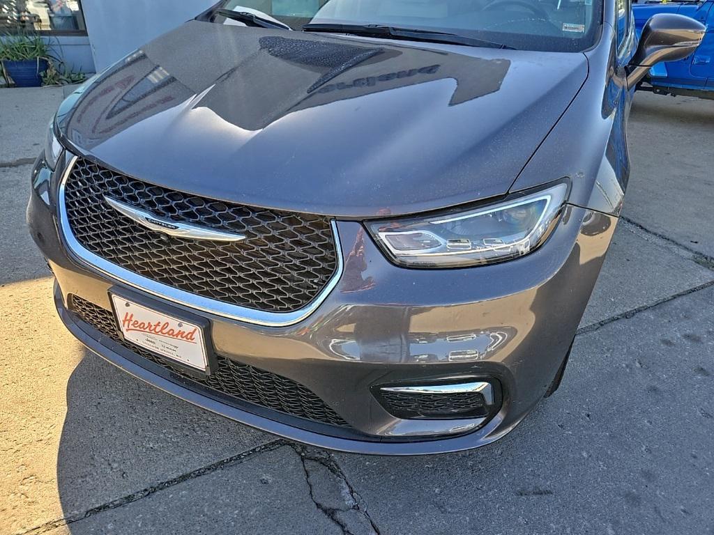 used 2021 Chrysler Pacifica car, priced at $24,988