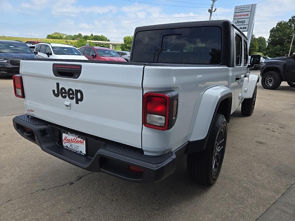 new 2025 Jeep Gladiator car, priced at $43,540