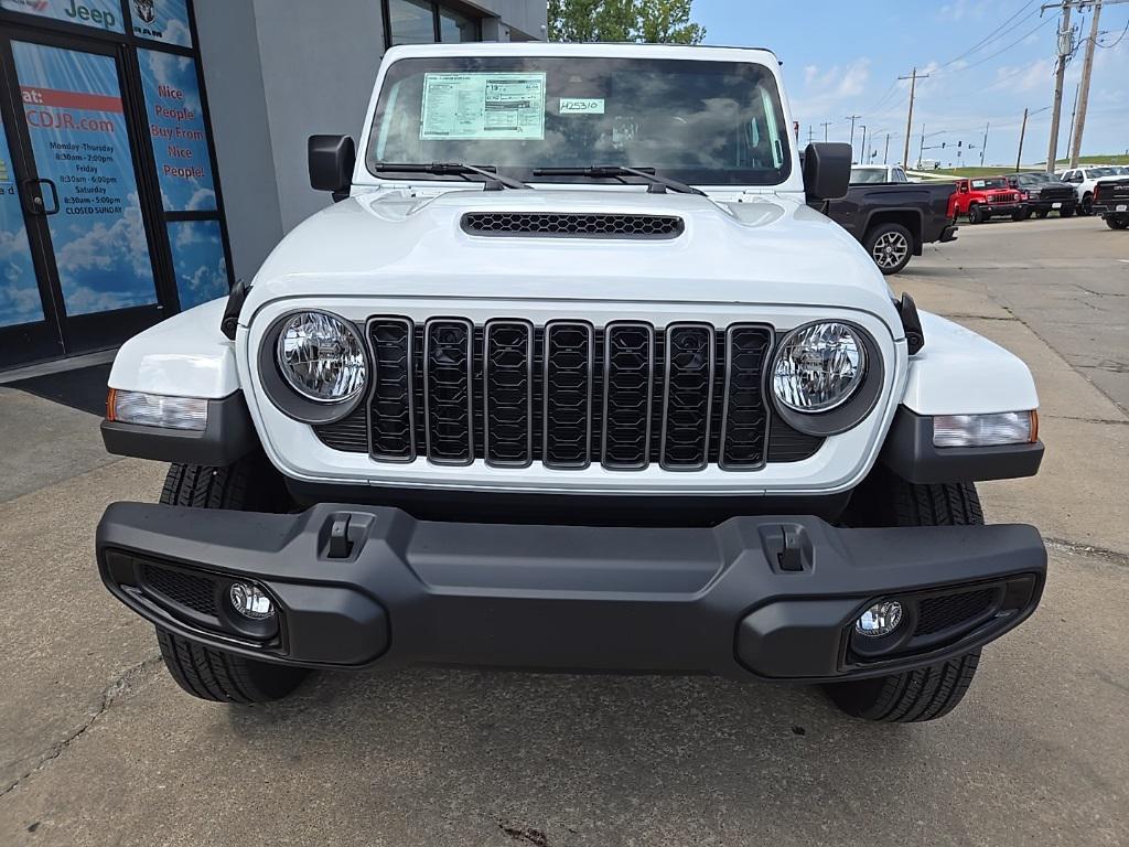 new 2025 Jeep Gladiator car, priced at $43,540